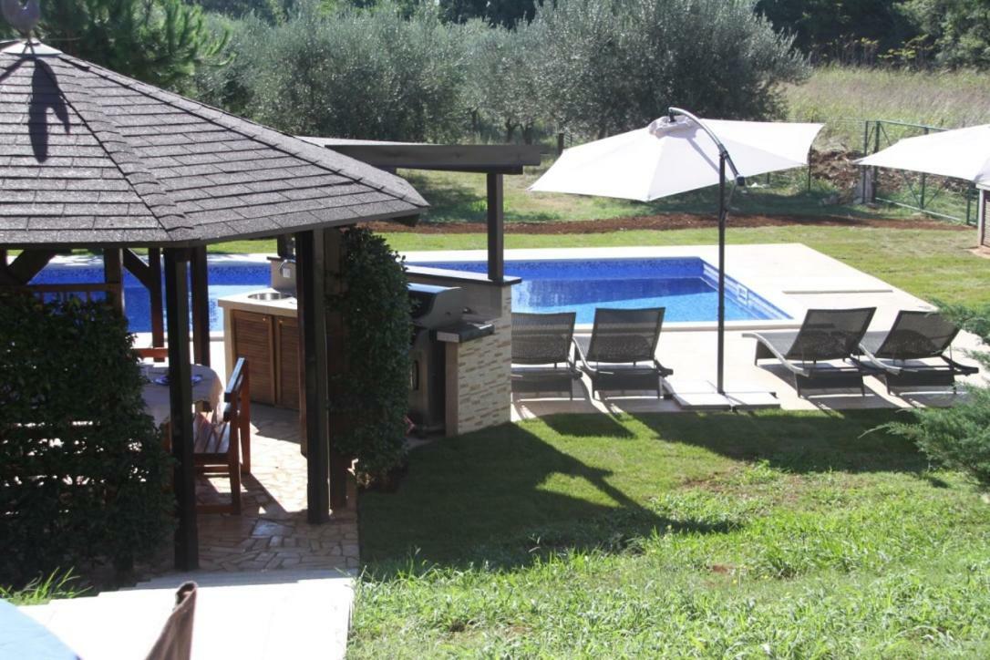 Premantura Olive Garden Villa Eksteriør bilde